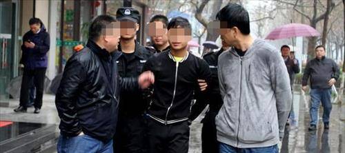 西安高陵一起因在朋友圈炫富引来的血案_王洋_张莹_李朴