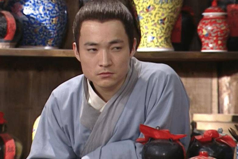 范进中举后为什么会疯?把他中举后的官职放如今,你可能比他还疯