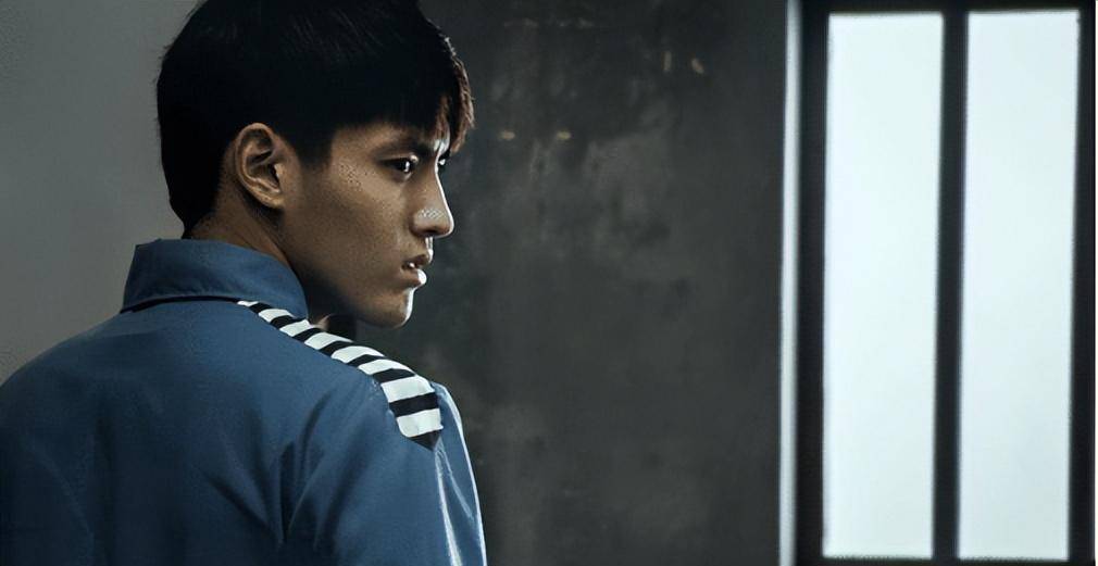 嫖娼"选妃"睡粉丝,娱乐圈男星的落幕,终究都逃不过一个色字_吴亦凡