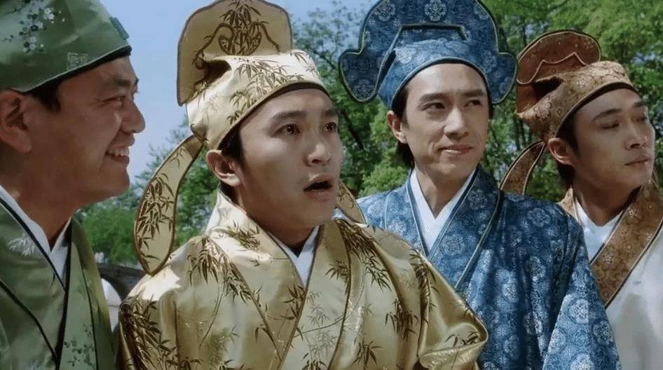 范进中举后为什么会疯?把他中举后的官职放如今,你可能比他还疯