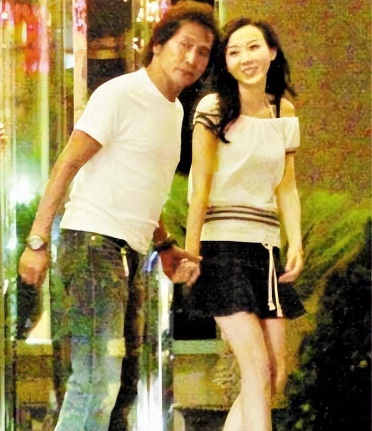 她曾是第一美人:靠美貌征服12个男人,54岁至今未婚