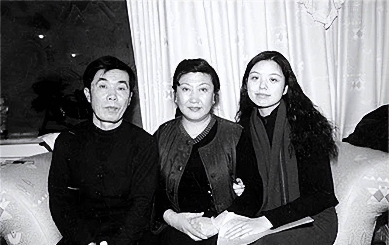 李萱:一代春晚笑星高秀敏的女儿