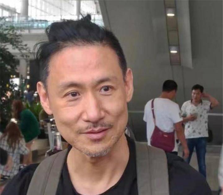 62岁张学友近照,胡子花白皮肤黑,四大天王中谁老的最快?