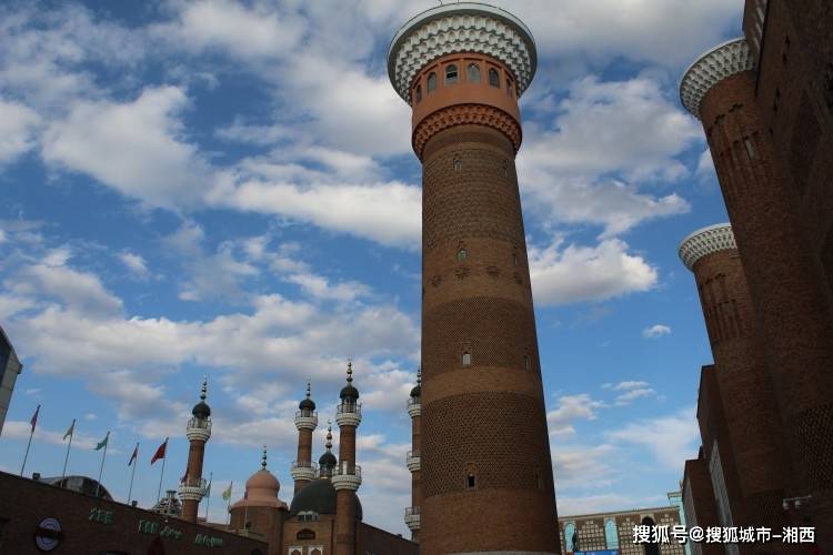 新疆当地金牌导游推荐旅游最新攻略,新疆12日旅行线路推荐