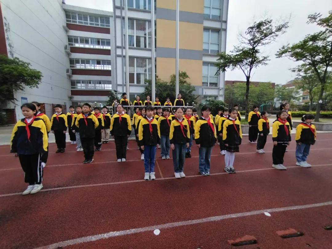 泰州市凤凰小学教育集团开展劳动月主题系列活动(一)