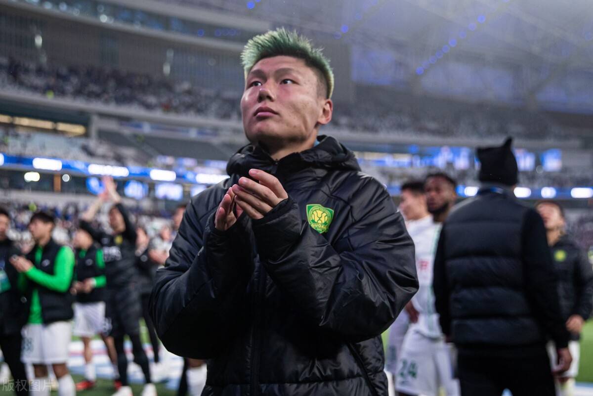 意外!杨立瑜在国安都要给他打替补,鲁能锋霸加盟御林军后爆发