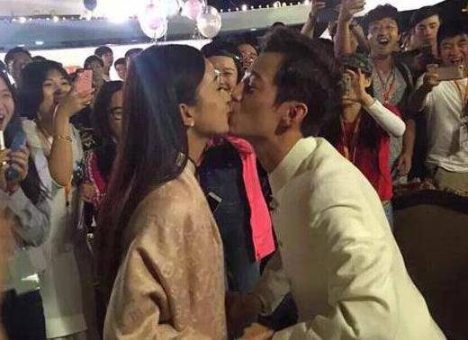 何炅问赵丽颖:你还念前夫的好吗?赵丽颖的回答,一看就还没释怀