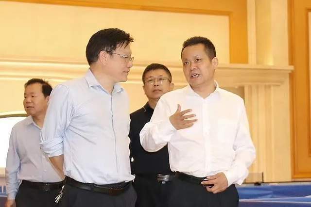 黄开胜副主任与城控集团党委书记,董事长高补星积极探讨国有资产管理