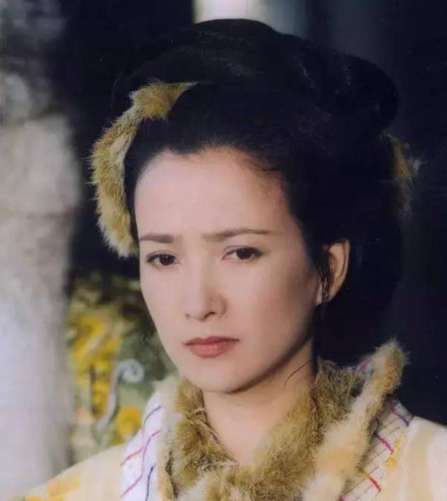 射雕英雄传中,完颜洪烈将杨康视为亲生骨肉,并非因为爱屋及乌