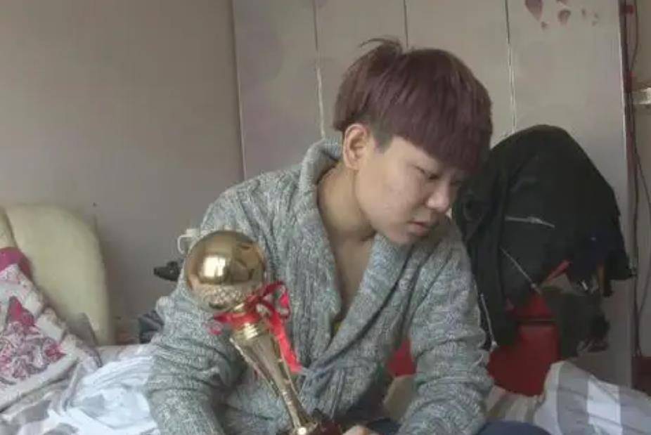 谁知刘珈辰竟喜欢上了射击运动.