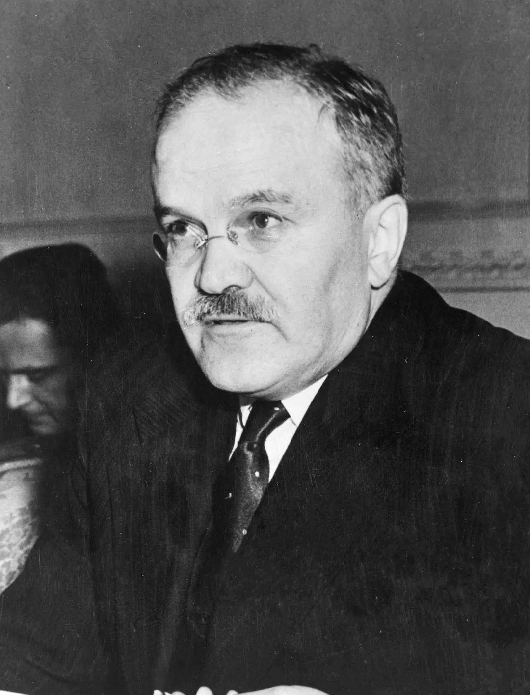 刺刀下的自愿:1940年波罗的海三国加入苏联