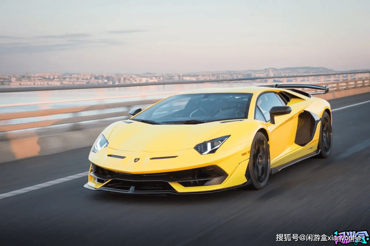 轿车-estoque银翼灰(基础)炫光金/尊享铂(豪华)以上是手游的档位区间