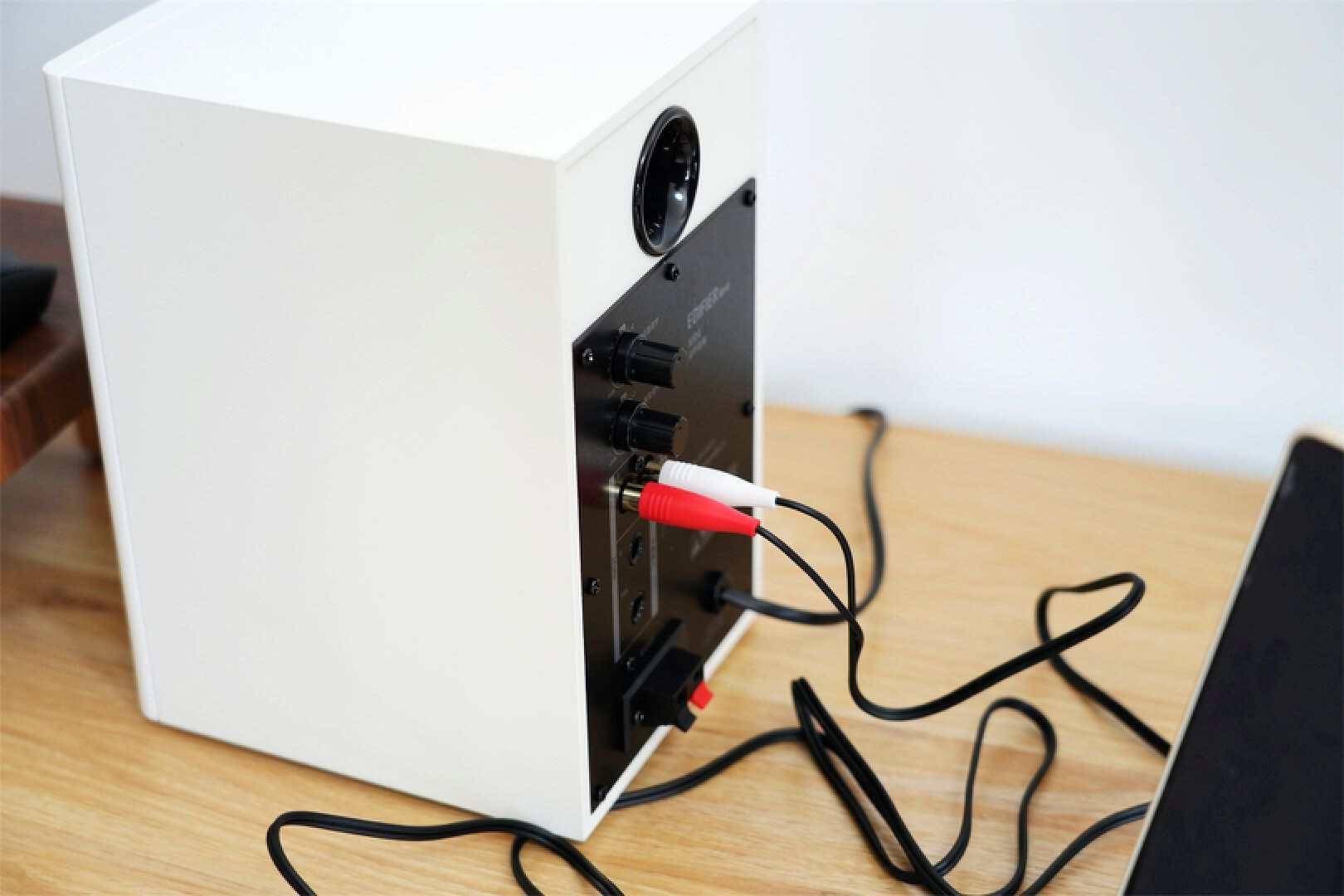 监听音箱如何颠覆传统?重塑你对音质的认知!漫步者mr4音响