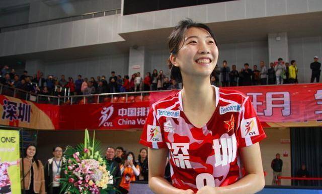 女排超强选手之前,在年幼时经历过父母严苛的训练培养,在进入八一队