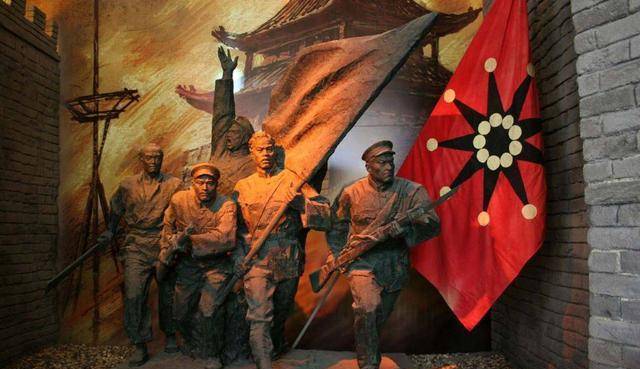 一座城,仍掌握70万军队的清朝,为何会愿意退位_袁世凯_李鸿章_汉人