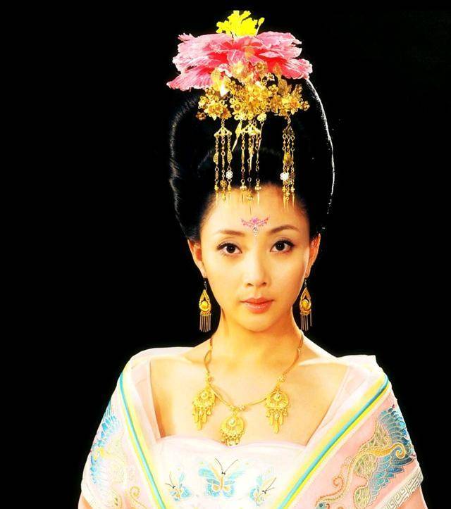 唐玄宗为何要霸占杨玉环,仅仅是因为她美貌吗?