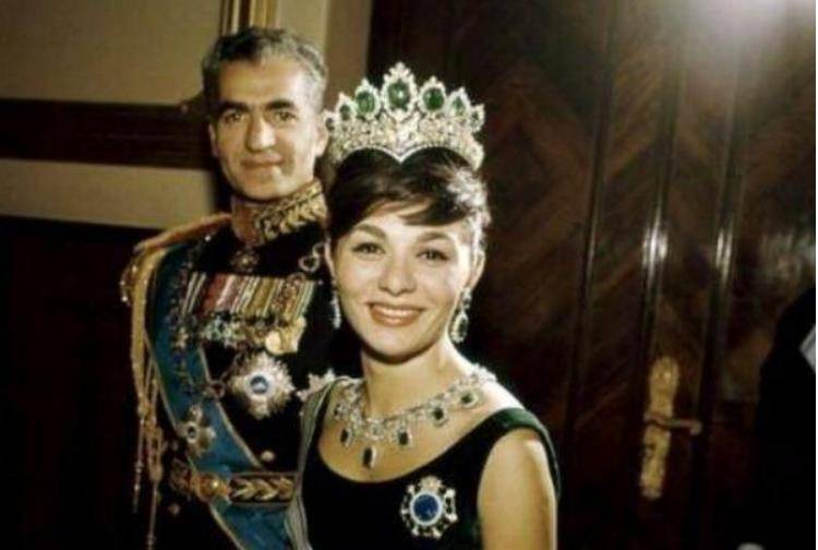 伊朗末代国王:进行现代化变革,女性不戴头巾,为何还会被推翻?