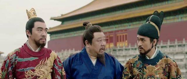 为了表示自己只爱钱不爱权,临行前朱高燧还敲了大哥一笔竹杠.