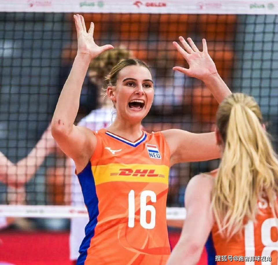 热身赛!斯蒂夏克17分,丁霞队友表现惊艳,荷兰女排发挥差劲