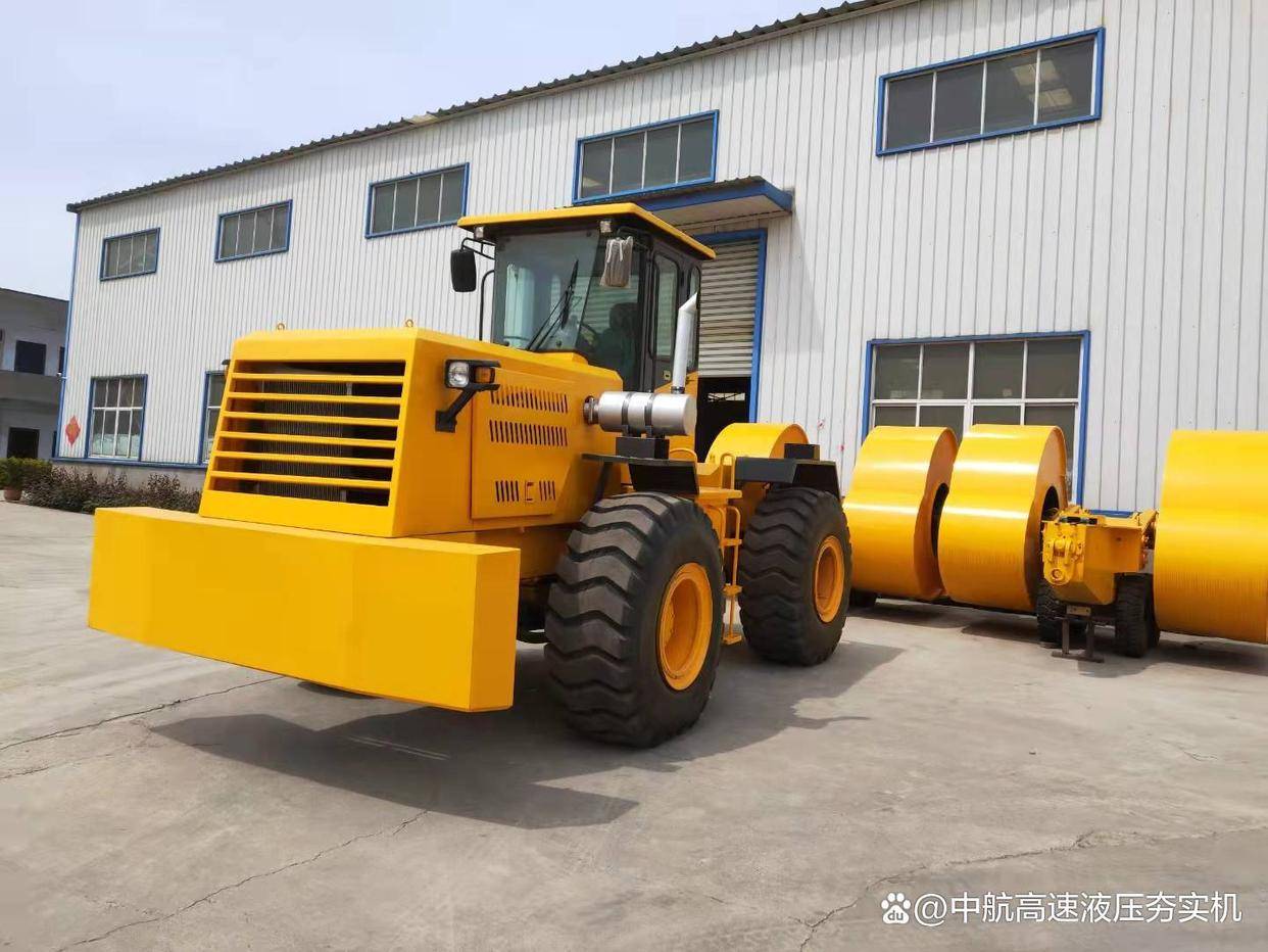 冲击压路机:高填方道路的重要工具