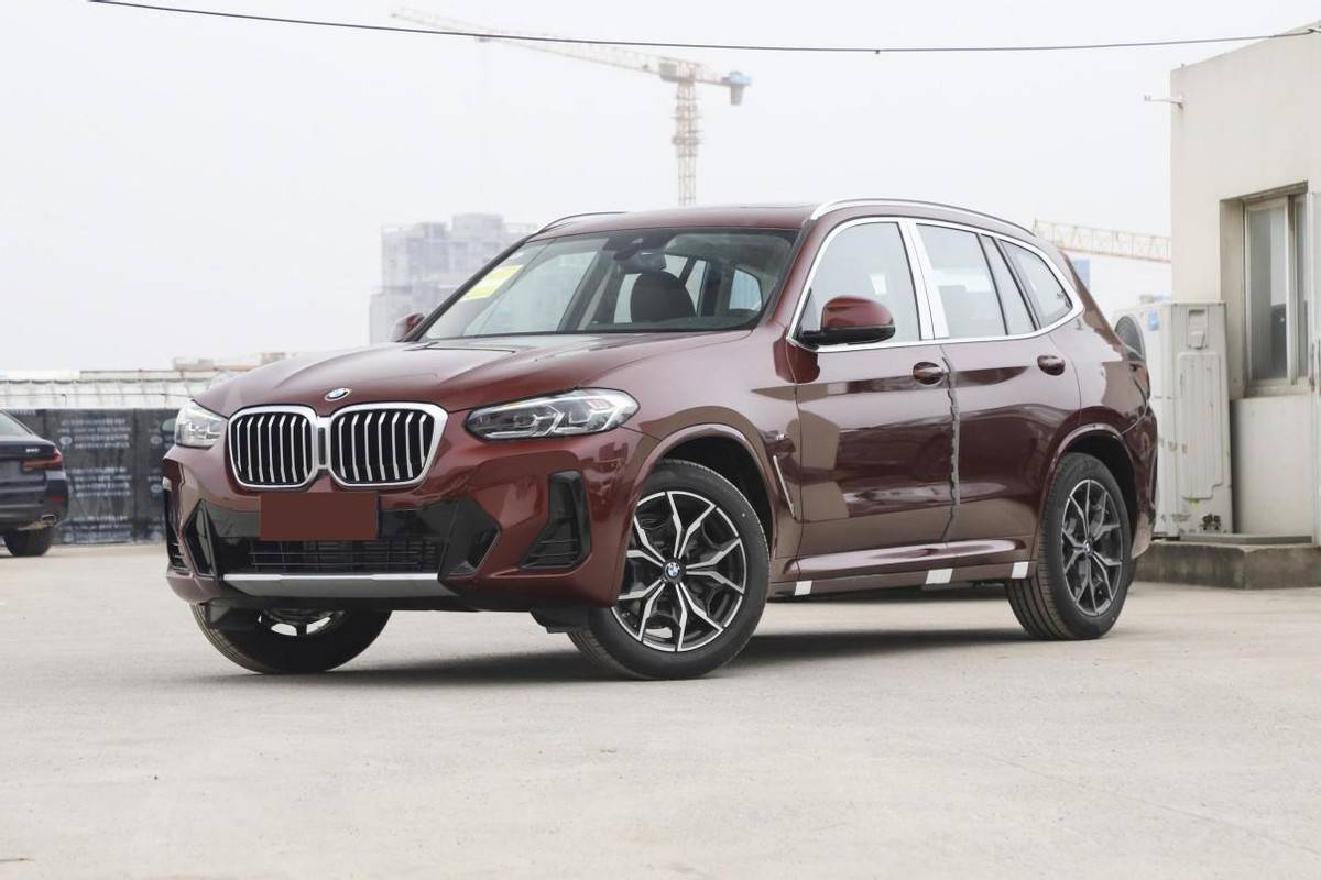 养一台宝马x3一年需要多少钱?月薪1万到底够不够?