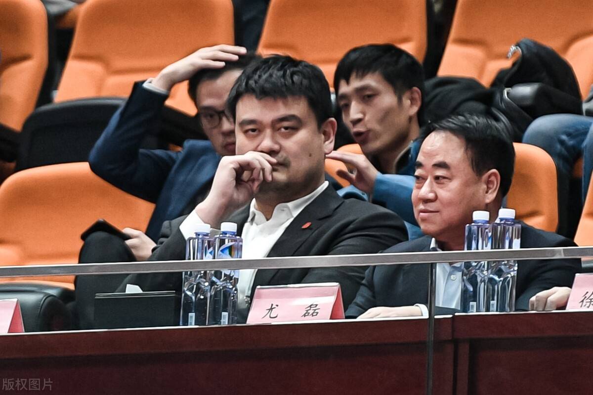 今晚辽粤大战生变,姚明做英明决定,杨鸣措手不及,杜锋赢球稳了