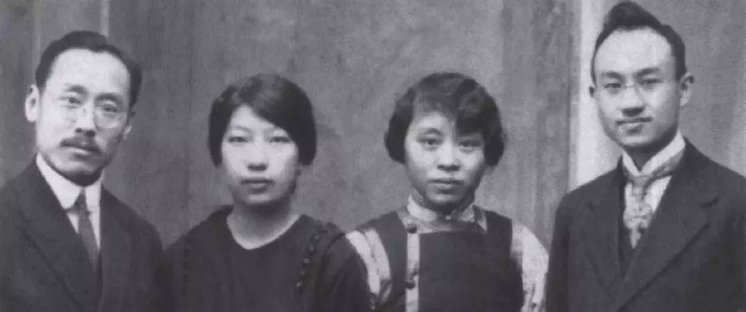 张君劢因为推动宪政运动,被国民党软禁于重庆南岸汪山两年.