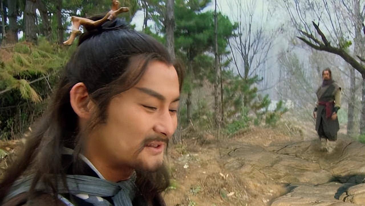 他看破宋江,谎称回乡探母,结果一去不返,成为水浒结局最好的人