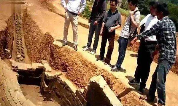 千年古墓挖出200多粒"长生不老仙丹",化验结果令专家震惊_王彬_秦始皇