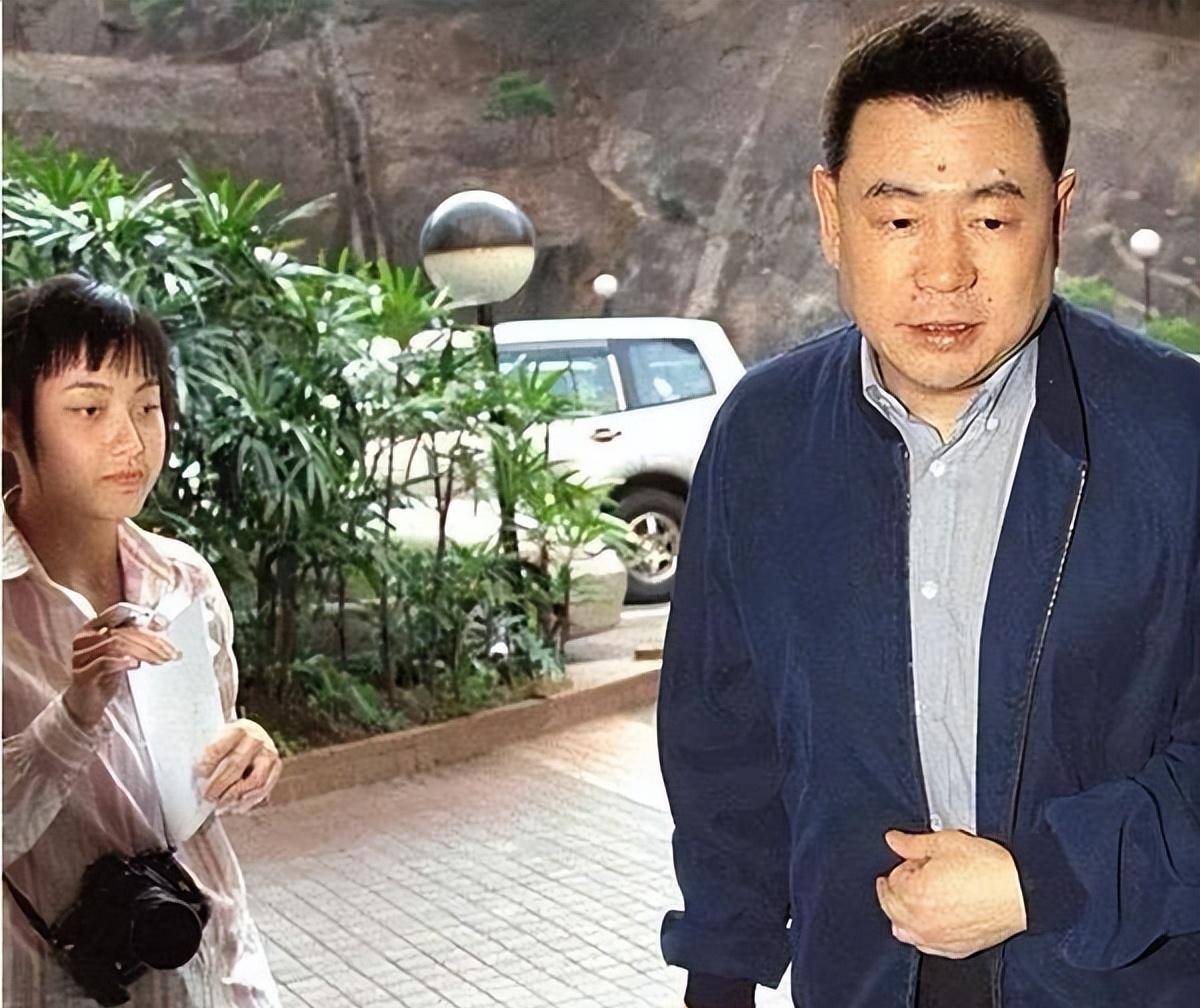 甘比:其貌不扬的小记者,却能拿下刘銮雄,击败吕丽君坐稳阔太位