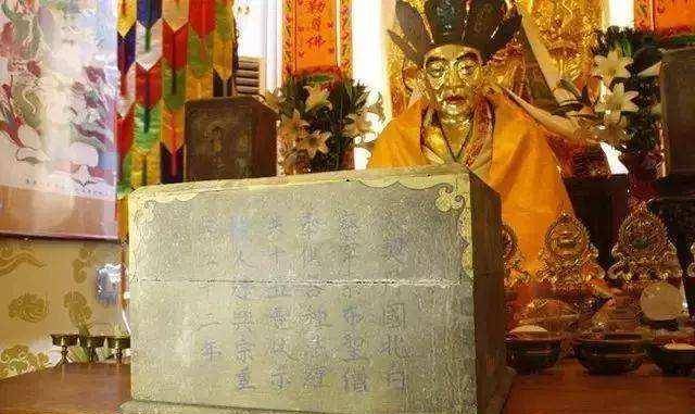 几个和尚来到博物馆,捐献千年"古尸",x光检测后却轰动考古界