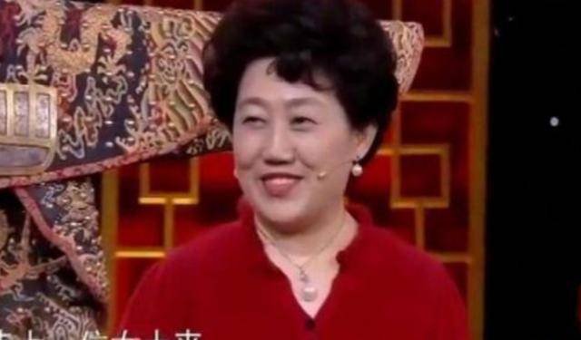 鉴宝节目有多荒唐?女儿拿着父亲画去鉴定,专家竟说是假的