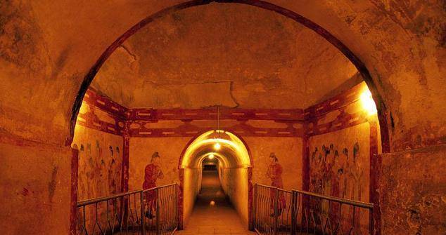 1960年,永泰公主墓出土,墓中一人枯坐千年,牵出一段凄美爱情