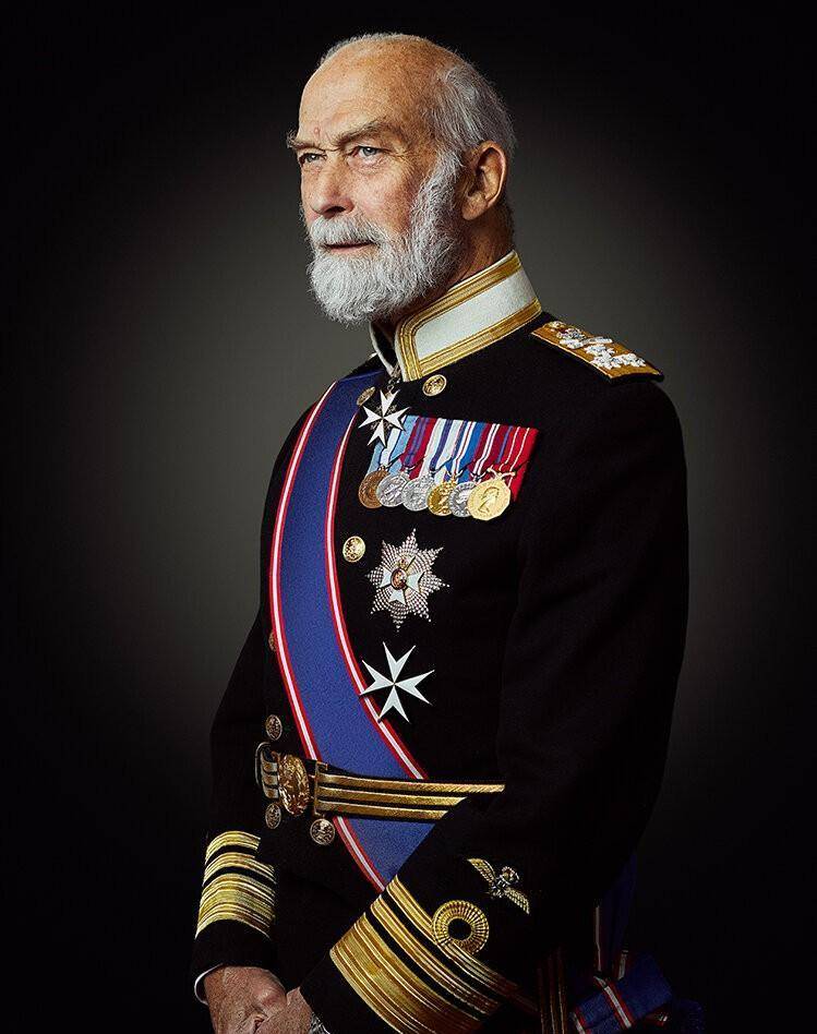 挪威国王哈康四世图片