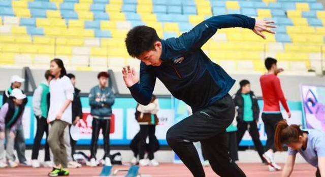 中国男子短跑崭露头角新生力量崛起,老将逐渐淡出