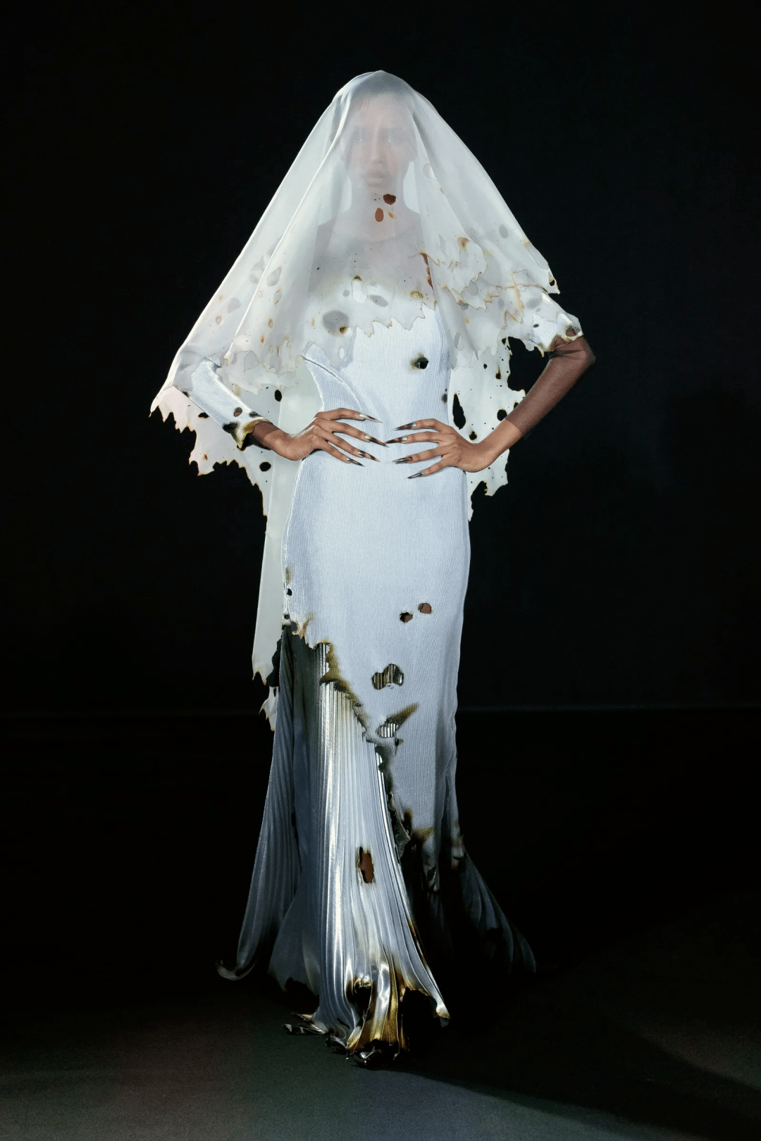 那英在《歌手》舞台穿的高定裙,章子怡也爱