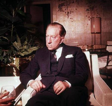 世界首富16岁的亲孙被绑架割耳,爷爷:孙子太多了,不给_保罗·盖蒂莫