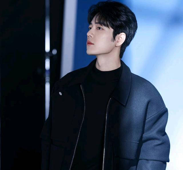 《新华社》正面报道肖战!铁打的实力派演员,钢铁般的正能量偶像