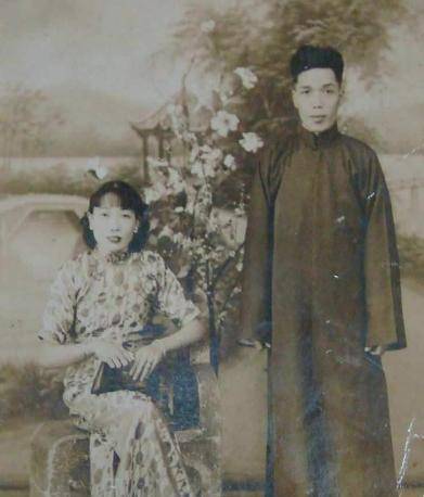 先后涉及佛儒道,哲学,文学,等等,取得了巨大的成就,知名的画家丰子恺