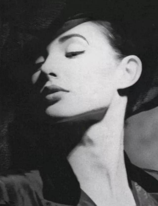 18岁意大利贵族千金,不听母亲劝告嫁25岁中国留学生,却遭到背叛