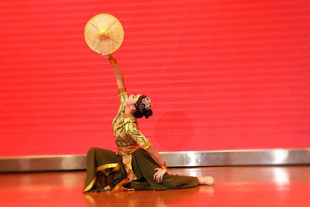 广元外国语学校承办省优秀艺术人才大赛部分赛事