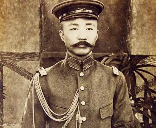 杀害好友夺其美妻,后生育10个孩子,死后还能享国葬真相并非如此