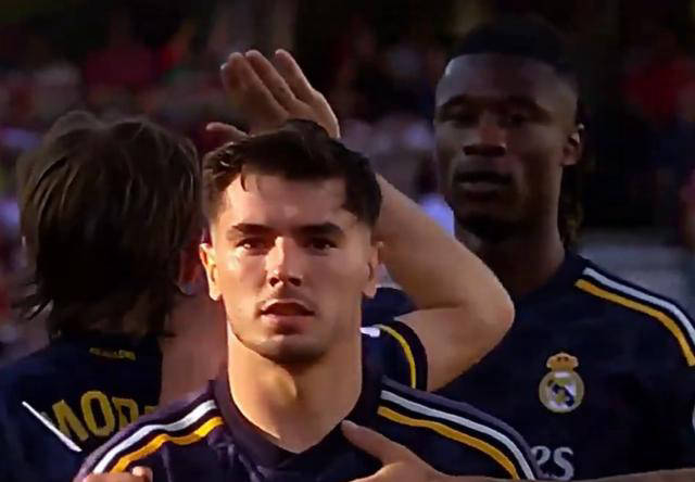 库尔图瓦崛起!皇马关键战门将现身:32岁明星爆发,成就夺冠最后一环