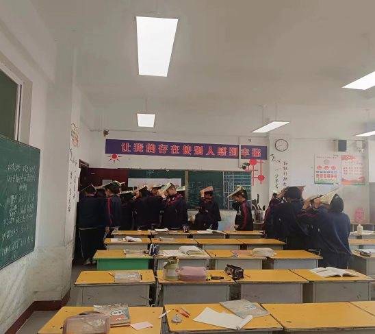 五台县龙泉学校举行防震减灾疏散演练活动