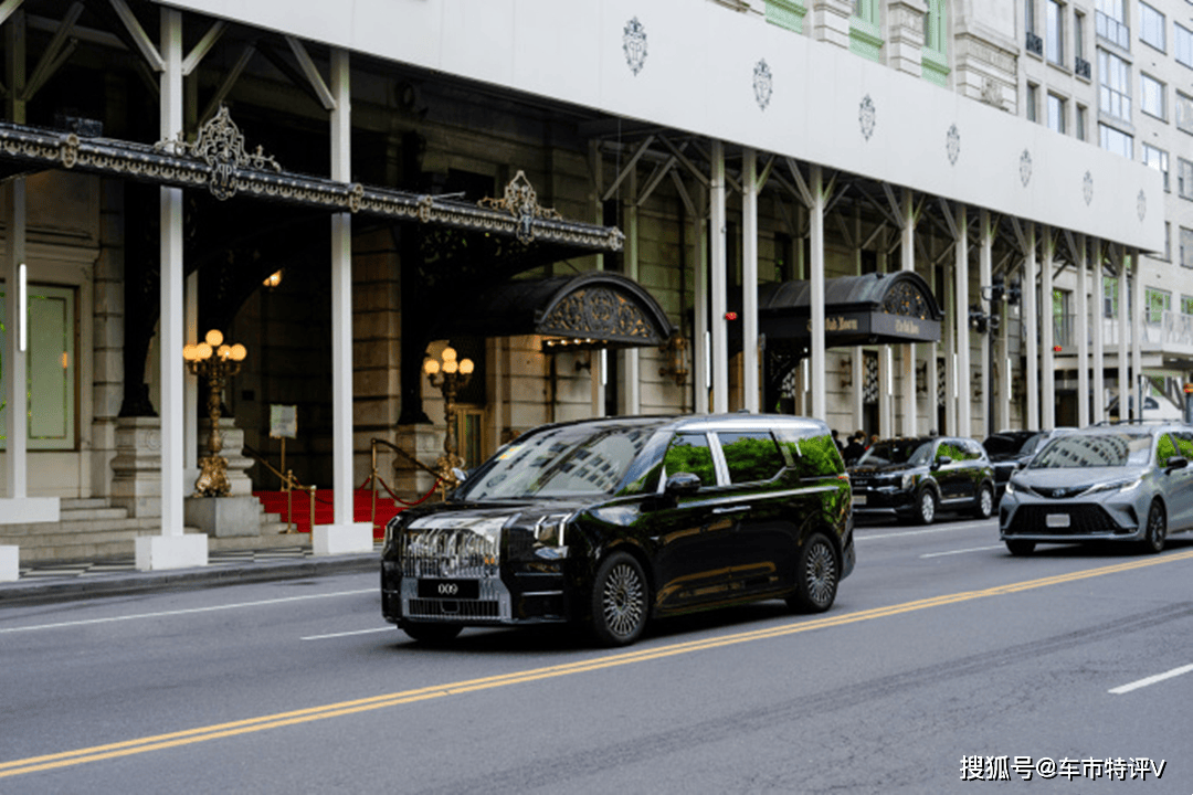 卖掉奔驰迈巴赫s600,买这台售价78.90万起的国产车,车主真霸气