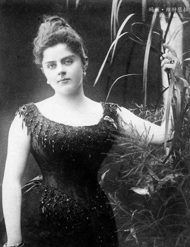 茜茜公主年轻时备受婆婆欺负,熬成婆后却苛待自己的儿媳妇_斯蒂芬妮