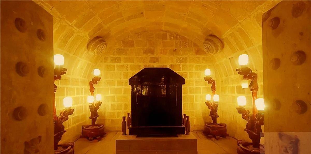 古代皇帝用活人殉葬,那他们能在墓中活多久?或许出乎你的意料