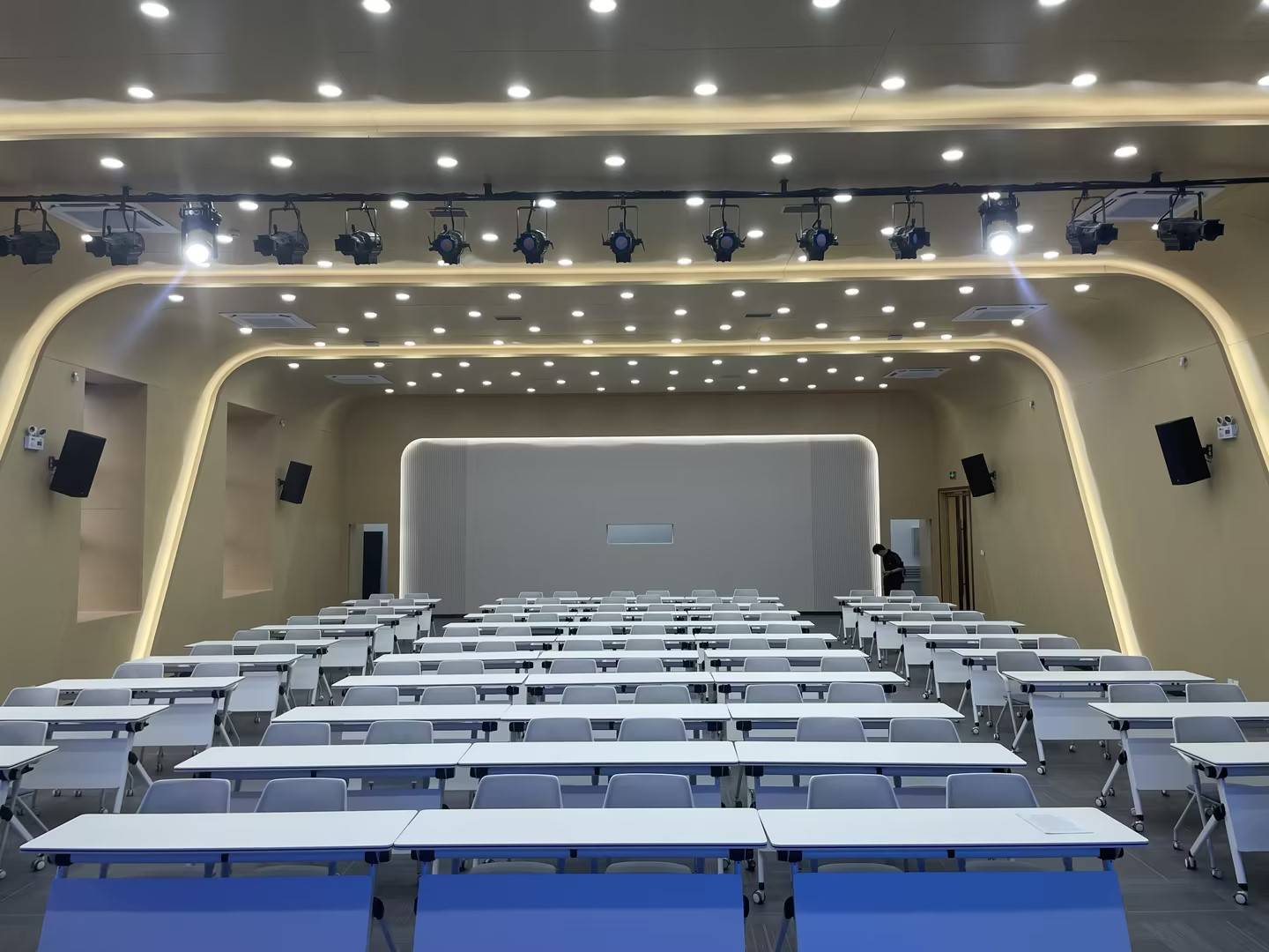 probassco专业音响设备助力深圳技术学院打造现代化多媒体电教室!