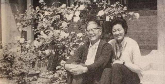 为爱结婚,娶年轻22岁女子,对子女下达"逐客令"_章含之_军事外交_龚澎