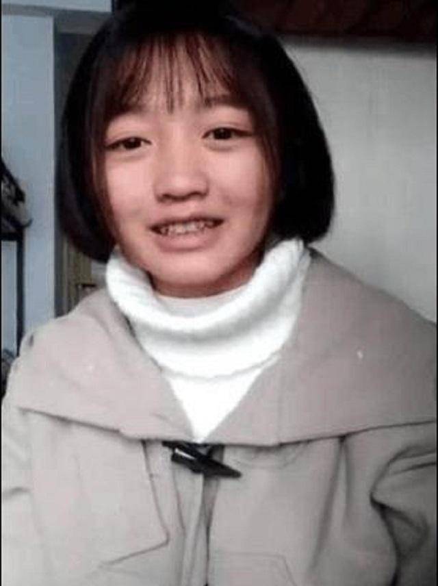 梁小友:因父亲生病辍学,参加《变形记》后,用网红流量补给家庭